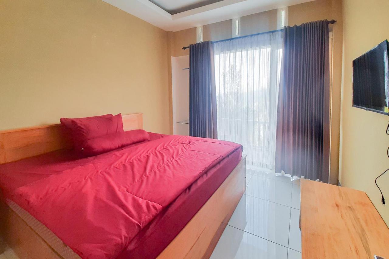 Delvia Bromo Homestay Mitra Reddoorz Pasuruan Extérieur photo