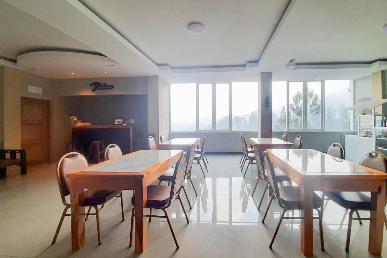 Delvia Bromo Homestay Mitra Reddoorz Pasuruan Extérieur photo